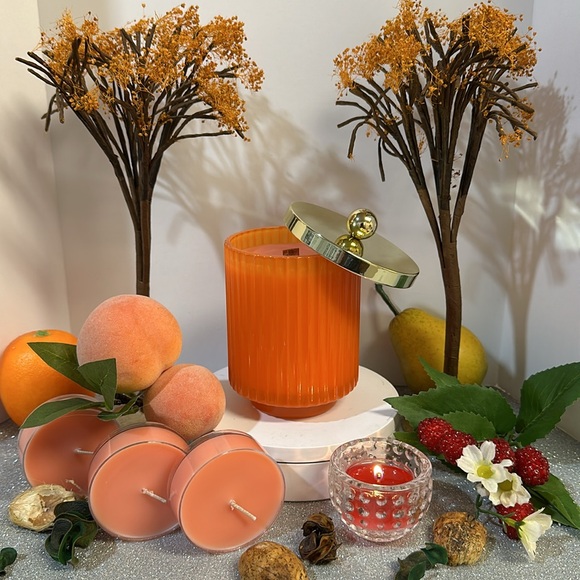 FRUIT JUICES & MUSK, SCENT UNLEASHED LLC, HAND POURED SCENTED CANDLES - Picture 6 of 8